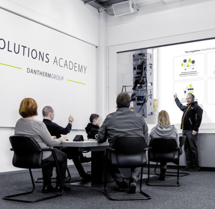 <h1>WEITERBILDUNG LOHNT SICH!</h1>